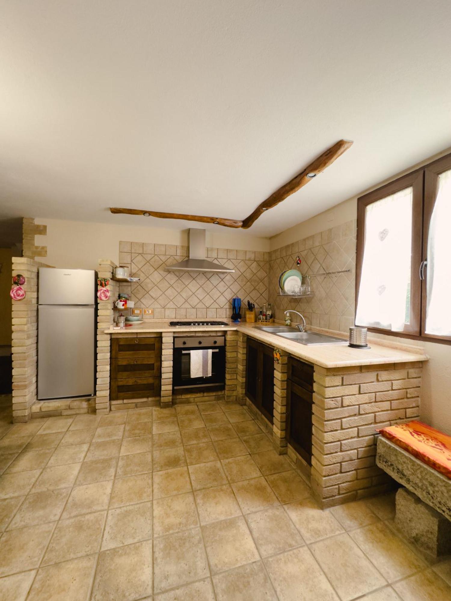 La Botte E Il Vino Rooms Capoterra Phòng bức ảnh